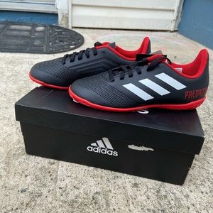 NIB Adidas Predator Tango 18.4in indoors Yth SZ 2